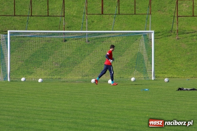 Zdjęcie w galerii na portalu naszraciborz.pl: LKS Krzyżanowice nie sprostał wiceliderowi wiadomości z regionu