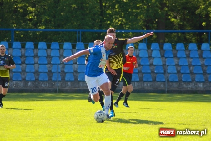 Zdjęcie w galerii na portalu naszraciborz.pl: LKS Krzyżanowice nie sprostał wiceliderowi wiadomości z regionu