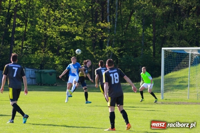 Zdjęcie w galerii na portalu naszraciborz.pl: LKS Krzyżanowice nie sprostał wiceliderowi wiadomości z regionu