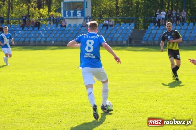 Zdjęcie w galerii na portalu naszraciborz.pl: LKS Krzyżanowice nie sprostał wiceliderowi wiadomości z regionu