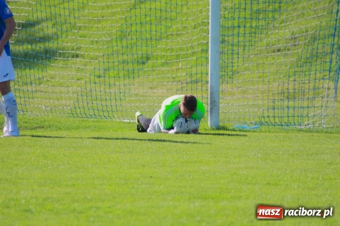 Zdjęcie w galerii na portalu naszraciborz.pl: LKS Krzyżanowice nie sprostał wiceliderowi wiadomości z regionu