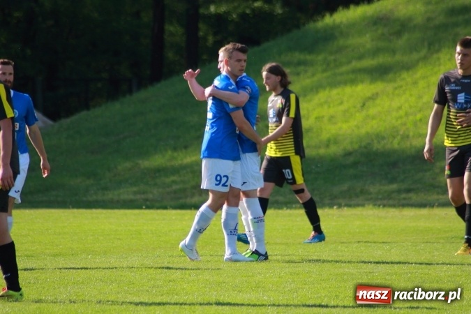 Zdjęcie w galerii na portalu naszraciborz.pl: LKS Krzyżanowice nie sprostał wiceliderowi wiadomości z regionu