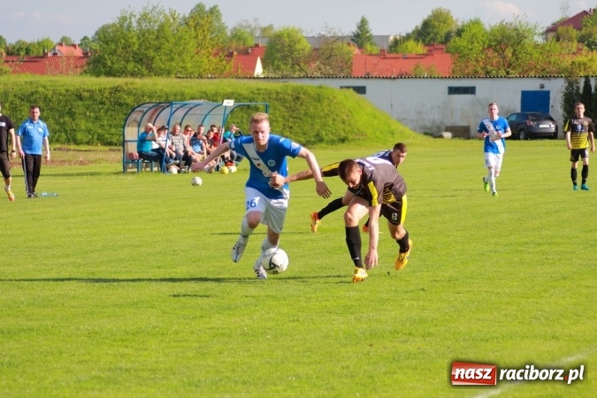 Zdjęcie w galerii na portalu naszraciborz.pl: LKS Krzyżanowice nie sprostał wiceliderowi wiadomości z regionu