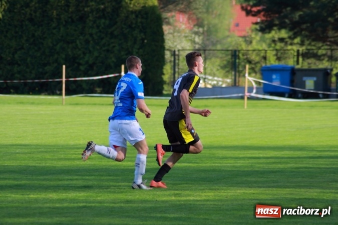 Zdjęcie w galerii na portalu naszraciborz.pl: LKS Krzyżanowice nie sprostał wiceliderowi wiadomości z regionu