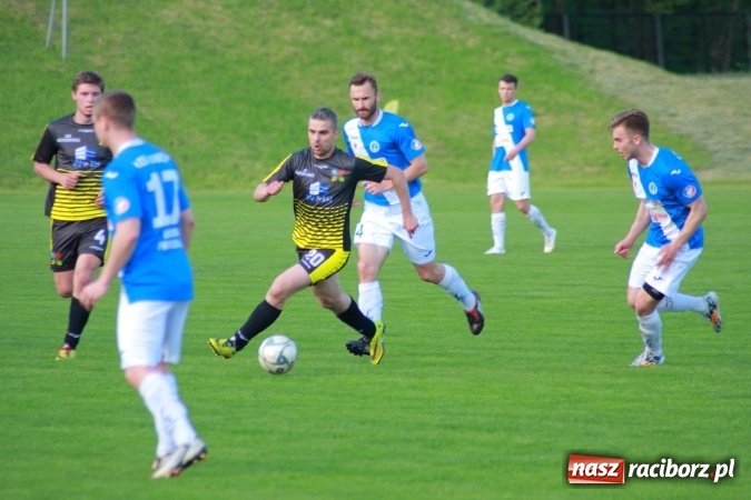 Zdjęcie w galerii na portalu naszraciborz.pl: LKS Krzyżanowice nie sprostał wiceliderowi wiadomości z regionu