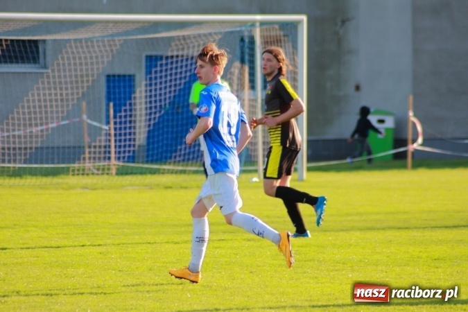 Zdjęcie w galerii na portalu naszraciborz.pl: LKS Krzyżanowice nie sprostał wiceliderowi wiadomości z regionu