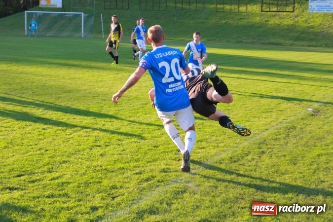 Zdjęcie w galerii na portalu naszraciborz.pl: LKS Krzyżanowice nie sprostał wiceliderowi wiadomości z regionu