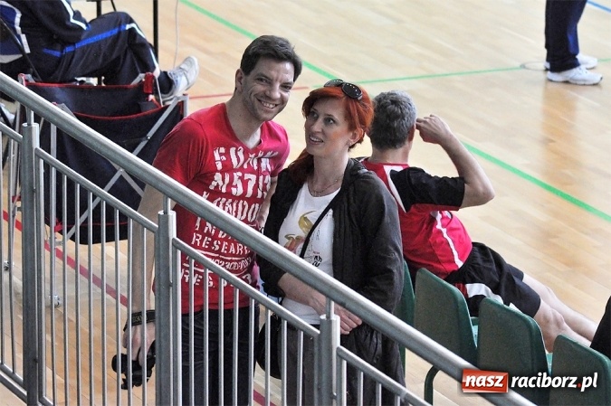 Zdjęcie w galerii na portalu naszraciborz.pl: XIX sezon Raciborskiej Ligi Piłki Siatkowej za nami. Nowiny i KKS Rybnik najlepsze wiadomości z regionu