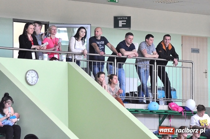 Zdjęcie w galerii na portalu naszraciborz.pl: XIX sezon Raciborskiej Ligi Piłki Siatkowej za nami. Nowiny i KKS Rybnik najlepsze wiadomości z regionu