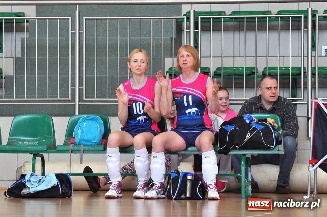 Zdjęcie w galerii na portalu naszraciborz.pl: XIX sezon Raciborskiej Ligi Piłki Siatkowej za nami. Nowiny i KKS Rybnik najlepsze wiadomości z regionu