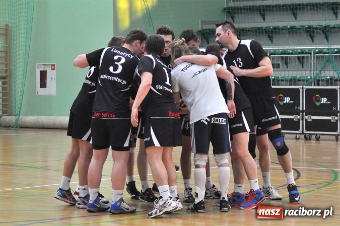 Zdjęcie w galerii na portalu naszraciborz.pl: XIX sezon Raciborskiej Ligi Piłki Siatkowej za nami. Nowiny i KKS Rybnik najlepsze wiadomości z regionu