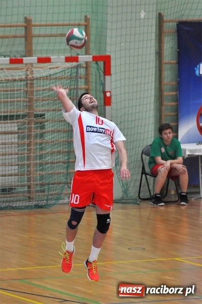 Zdjęcie w galerii na portalu naszraciborz.pl: XIX sezon Raciborskiej Ligi Piłki Siatkowej za nami. Nowiny i KKS Rybnik najlepsze wiadomości z regionu