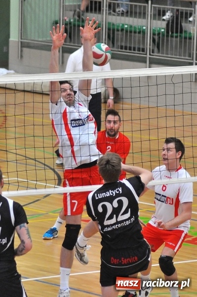 Zdjęcie w galerii na portalu naszraciborz.pl: XIX sezon Raciborskiej Ligi Piłki Siatkowej za nami. Nowiny i KKS Rybnik najlepsze wiadomości z regionu