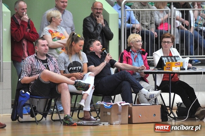 Zdjęcie w galerii na portalu naszraciborz.pl: XIX sezon Raciborskiej Ligi Piłki Siatkowej za nami. Nowiny i KKS Rybnik najlepsze wiadomości z regionu