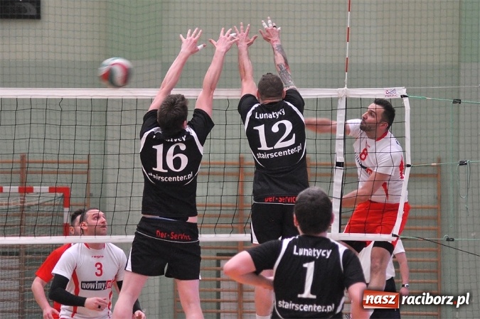 Zdjęcie w galerii na portalu naszraciborz.pl: XIX sezon Raciborskiej Ligi Piłki Siatkowej za nami. Nowiny i KKS Rybnik najlepsze wiadomości z regionu