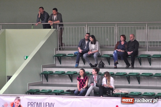 Zdjęcie w galerii na portalu naszraciborz.pl: XIX sezon Raciborskiej Ligi Piłki Siatkowej za nami. Nowiny i KKS Rybnik najlepsze wiadomości z regionu