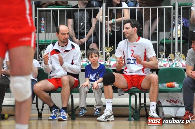 Zdjęcie w galerii na portalu naszraciborz.pl: XIX sezon Raciborskiej Ligi Piłki Siatkowej za nami. Nowiny i KKS Rybnik najlepsze wiadomości z regionu