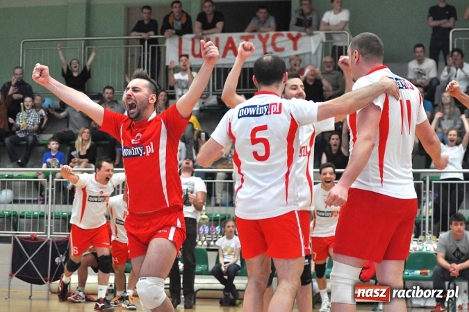 Zdjęcie w galerii na portalu naszraciborz.pl: XIX sezon Raciborskiej Ligi Piłki Siatkowej za nami. Nowiny i KKS Rybnik najlepsze wiadomości z regionu