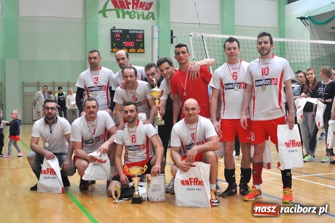 Zdjęcie w galerii na portalu naszraciborz.pl: XIX sezon Raciborskiej Ligi Piłki Siatkowej za nami. Nowiny i KKS Rybnik najlepsze wiadomości z regionu
