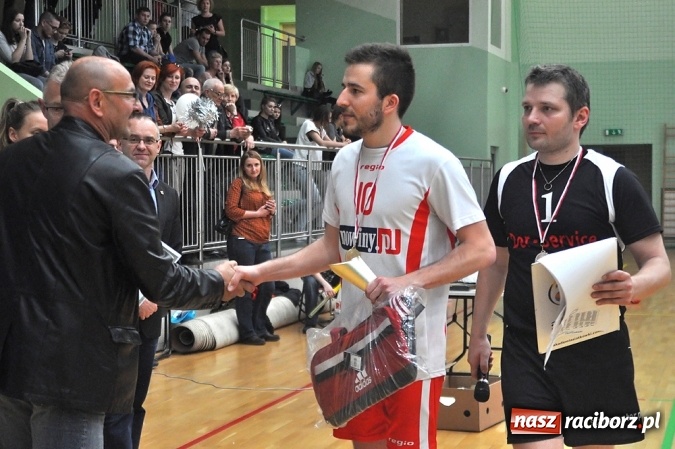 Zdjęcie w galerii na portalu naszraciborz.pl: XIX sezon Raciborskiej Ligi Piłki Siatkowej za nami. Nowiny i KKS Rybnik najlepsze wiadomości z regionu