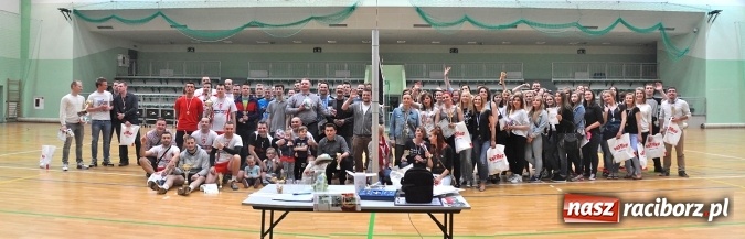 Zdjęcie w galerii na portalu naszraciborz.pl: XIX sezon Raciborskiej Ligi Piłki Siatkowej za nami. Nowiny i KKS Rybnik najlepsze wiadomości z regionu