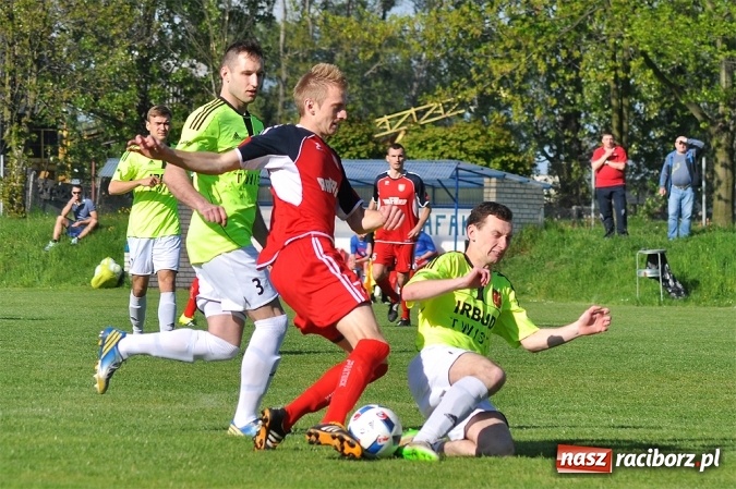 Zdjęcie w galerii na portalu naszraciborz.pl: Rafako uległo Zameczkowi z Czernicy wiadomości z regionu