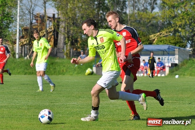 Zdjęcie w galerii na portalu naszraciborz.pl: Rafako uległo Zameczkowi z Czernicy wiadomości z regionu