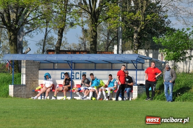 Zdjęcie w galerii na portalu naszraciborz.pl: Rafako uległo Zameczkowi z Czernicy wiadomości z regionu
