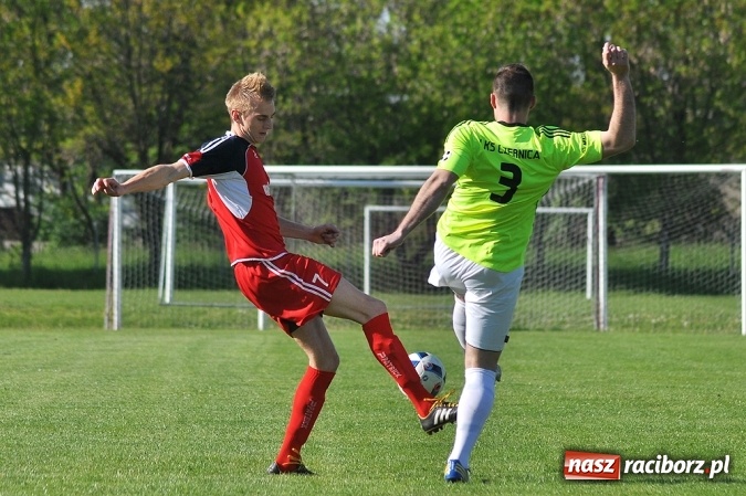 Zdjęcie w galerii na portalu naszraciborz.pl: Rafako uległo Zameczkowi z Czernicy wiadomości z regionu