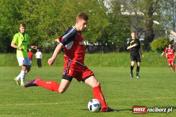 Zdjęcie w galerii na portalu naszraciborz.pl: Rafako uległo Zameczkowi z Czernicy wiadomości z regionu