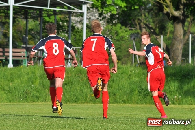 Zdjęcie w galerii na portalu naszraciborz.pl: Rafako uległo Zameczkowi z Czernicy wiadomości z regionu