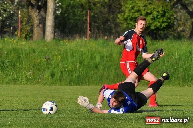 Zdjęcie w galerii na portalu naszraciborz.pl: Rafako uległo Zameczkowi z Czernicy wiadomości z regionu