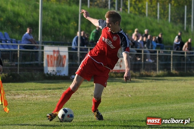Zdjęcie w galerii na portalu naszraciborz.pl: Rafako uległo Zameczkowi z Czernicy wiadomości z regionu