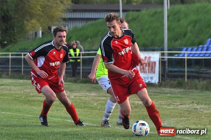 Zdjęcie w galerii na portalu naszraciborz.pl: Rafako uległo Zameczkowi z Czernicy wiadomości z regionu