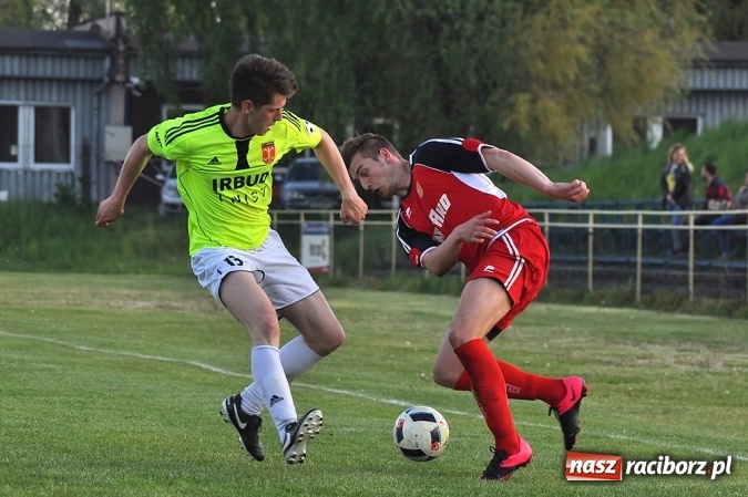 Zdjęcie w galerii na portalu naszraciborz.pl: Rafako uległo Zameczkowi z Czernicy wiadomości z regionu