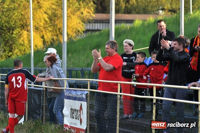 Zdjęcie w galerii na portalu naszraciborz.pl: Rafako uległo Zameczkowi z Czernicy wiadomości z regionu