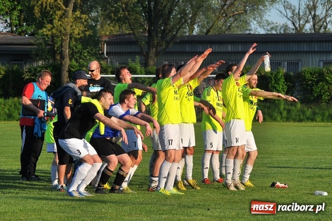 Zdjęcie w galerii na portalu naszraciborz.pl: Rafako uległo Zameczkowi z Czernicy wiadomości z regionu