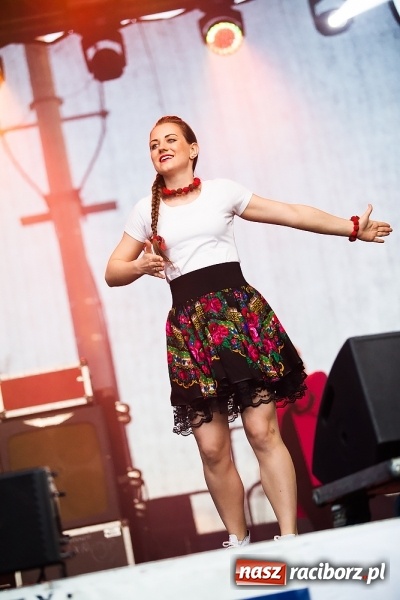 Zdjęcie w galerii na portalu naszraciborz.pl: Szymon Wydra & Carpe Diem zagrał w Pietrowicach Wielkich wiadomości z regionu