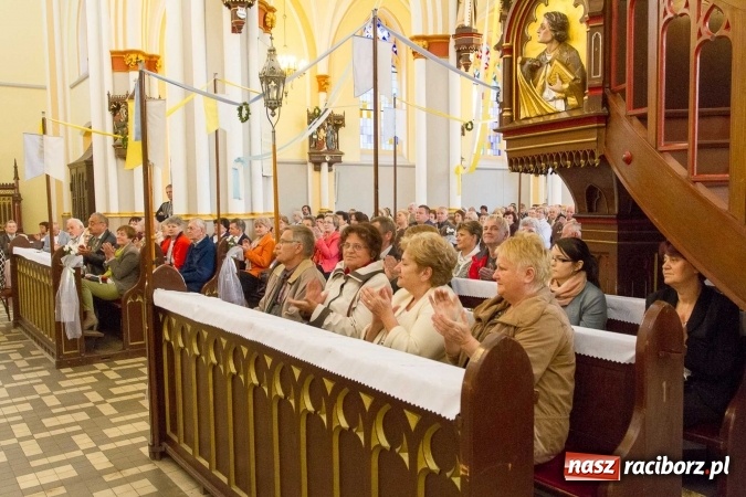 Zdjęcie w galerii na portalu naszraciborz.pl: Bandurzystki ze Lwowa zagrały dziś u św. Jana na Ostrogu wiadomości z regionu