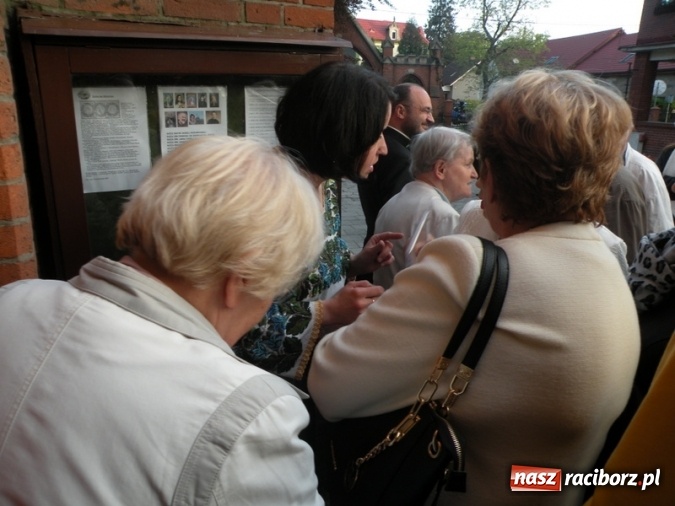 Zdjęcie w galerii na portalu naszraciborz.pl: Bandurzystki ze Lwowa zagrały dziś u św. Jana na Ostrogu wiadomości z regionu