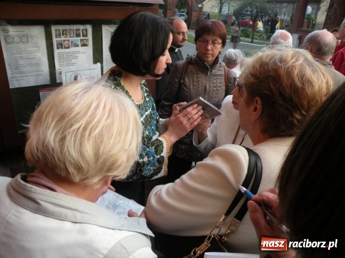 Zdjęcie w galerii na portalu naszraciborz.pl: Bandurzystki ze Lwowa zagrały dziś u św. Jana na Ostrogu wiadomości z regionu