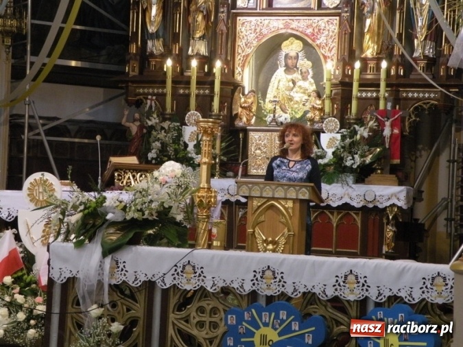 Zdjęcie w galerii na portalu naszraciborz.pl: Bandurzystki ze Lwowa zagrały dziś u św. Jana na Ostrogu wiadomości z regionu