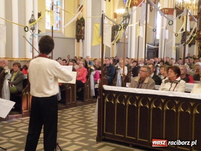 Zdjęcie w galerii na portalu naszraciborz.pl: Bandurzystki ze Lwowa zagrały dziś u św. Jana na Ostrogu wiadomości z regionu