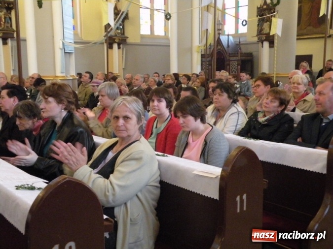 Zdjęcie w galerii na portalu naszraciborz.pl: Bandurzystki ze Lwowa zagrały dziś u św. Jana na Ostrogu wiadomości z regionu
