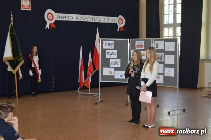 Zdjęcie w galerii na portalu naszraciborz.pl: Obchody 225. Rocznicy Uchwalenia Konstytucji 3 maja w Szkole Podstawowej nr 4 wiadomości z regionu