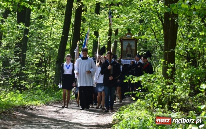 Zdjęcie w galerii na portalu naszraciborz.pl: W Jankowicach odbył się coroczny odpust u świętego Izydora  wiadomości z regionu