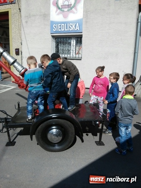 Zdjęcie w galerii na portalu naszraciborz.pl: Ochotnicy z Siedlisk zorganizowali dzień otwarty dla mieszkańców wiadomości z regionu