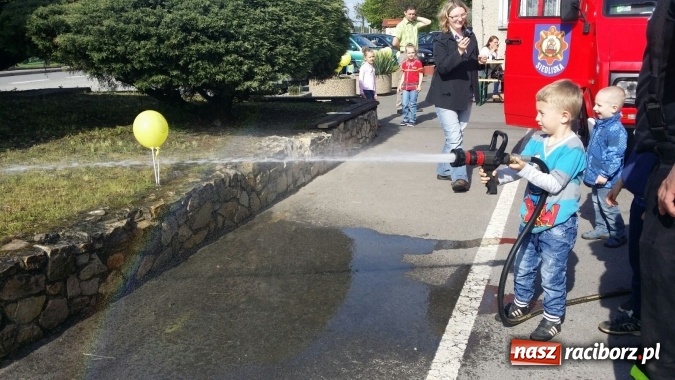 Zdjęcie w galerii na portalu naszraciborz.pl: Ochotnicy z Siedlisk zorganizowali dzień otwarty dla mieszkańców wiadomości z regionu