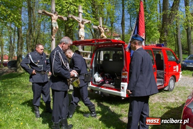 Zdjęcie w galerii na portalu naszraciborz.pl: Strażacy ze Śląska i Opolszczyzny pielgrzymowali do św. Anny  wiadomości z regionu