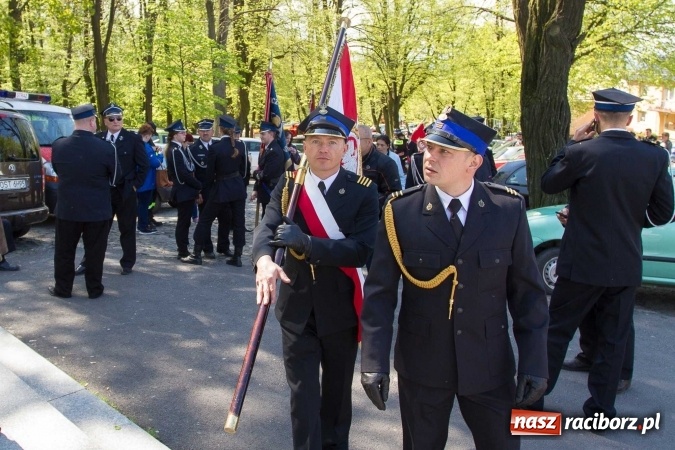 Zdjęcie w galerii na portalu naszraciborz.pl: Strażacy ze Śląska i Opolszczyzny pielgrzymowali do św. Anny  wiadomości z regionu